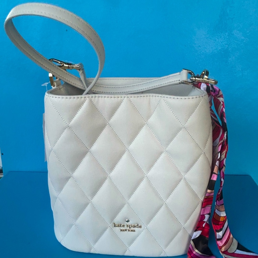 KATE SPADE BUCKET/SHOULDER BAG🫥Pure White NWT🛍️🛍️